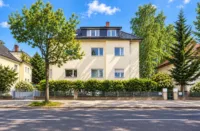 Hausansicht komplett