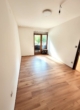 Top 2-Zimmer-Sonnenwohnung mit eigenem Stellplatz im zentralen Lichtenrade - Schlafzimmerblick zum Balkon Ist-Zustand - (KI generiert)