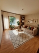 Top 2-Zimmer-Sonnenwohnung mit eigenem Stellplatz im zentralen Lichtenrade - Wohnzimmer möbliert