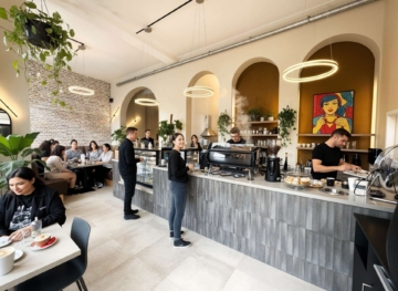 Provisionsfrei! Neu eingerichtetes Café in zentraler Lage von Prenzlauer Berg zur Übernahme, 10407 Berlin, Café