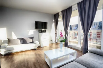 12 voll möblierte Ferienapartments im laufenden Betrieb im zentralen Berlin-Tempelhof zu verkaufen, 12099 Berlin, Hotel