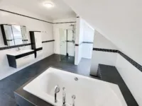 Badezimmer OG