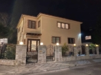Ihr Traum-Einfamilienhaus mit 3-Familienhaus Charakter, 238qm Wfl., 40qm Sonnenterrasse, top Zustand - Atmosphärisch bei Nacht