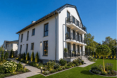 Provisionsfrei- 3-Zi-Neubauwhg., mit Balkon, Erstbezug 2027, Stellplatz dabei, KfW-Förderdarl. mögl. - Hausansicht 2